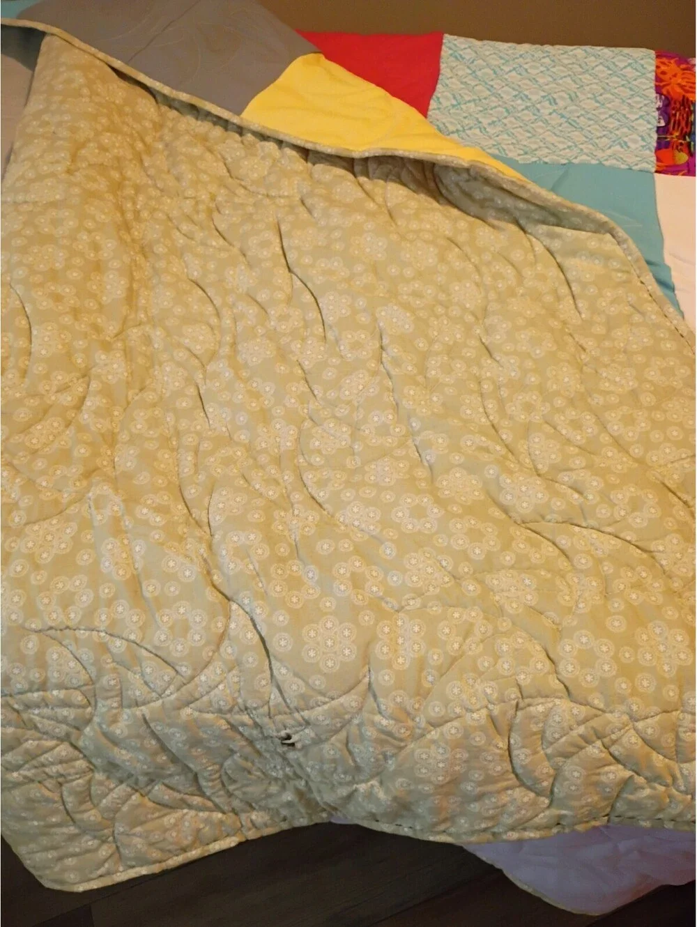 Vintage Handmade Mutt Patchwork Quilt Tribal Sun Hard Rock Coastal 71x90